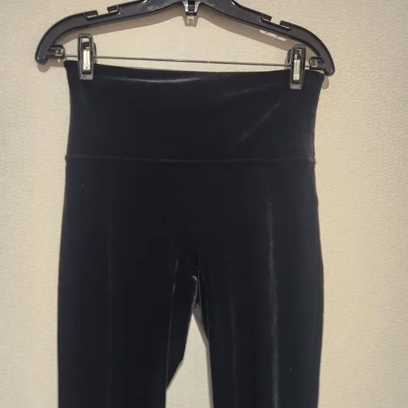 SPANX Velvet Leggings Black Womens Large - Picture 3 of 5